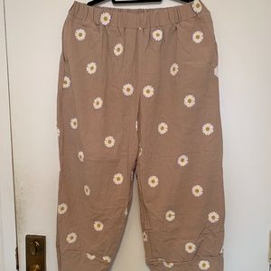 Cotton floral pant new W/o tag